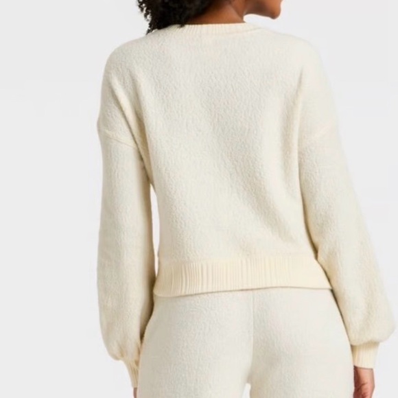 Auden Teddy Cream Color Pullover Sweatshirt. Size Small - Picture 2 of 2